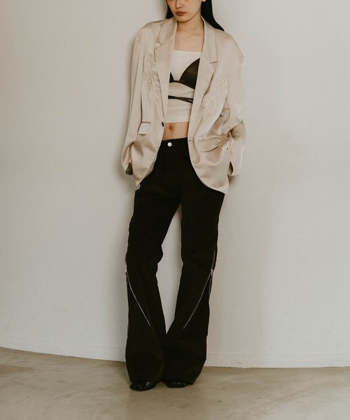 Knuth Marf（クヌースマーフ）の「【Knuth Marf】embroidered satin jacket サテンジャケット（テーラードジャケット・レディース・モスグリーン/ブラック/アイボリー・FREE）」の7枚目の写真