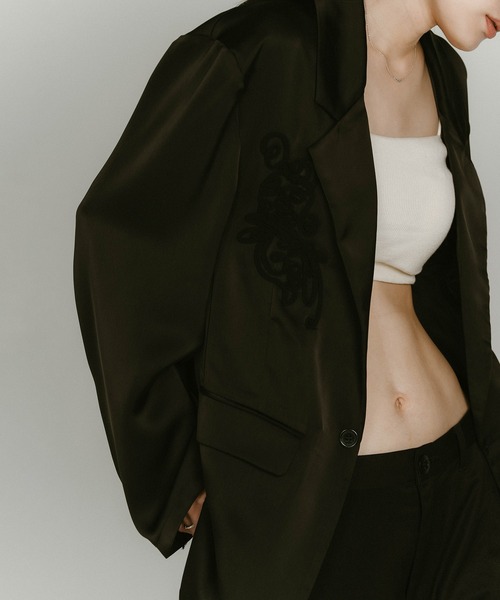 Knuth Marf（クヌースマーフ）の「【Knuth Marf】embroidered satin jacket サテンジャケット（テーラードジャケット・レディース・モスグリーン/ブラック/アイボリー・FREE）」の8枚目の写真