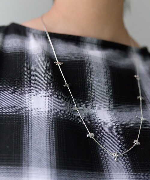 ear PAPILLONNER(イアパピヨネ)の「《スターリングシルバー使用》フェティッシュミディアムネックレス(ネックレス・レディース・シルバー系その他4・FREE)」の1枚目の写真