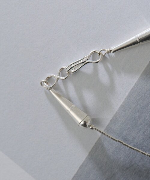 ear PAPILLONNER(イアパピヨネ)の「《スターリングシルバー使用》フェティッシュミディアムネックレス(ネックレス・レディース・シルバー系その他4・FREE)」の6枚目の写真