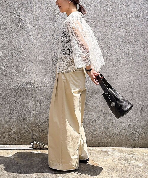 NOLLEY’S(ノーリーズ)の「Brocheレースショートシャツ(シャツ/ブラウス・レディース・オフホワイト/ブラック・38)」の12枚目の写真