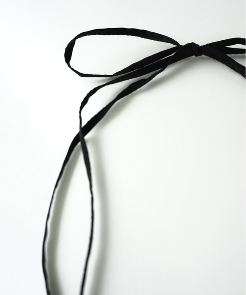 Lynn.(リン)の「silk & pearl motif long tie / コードチョーカー(ネックレス・レディース・Silver・FREE)」の4枚目の写真