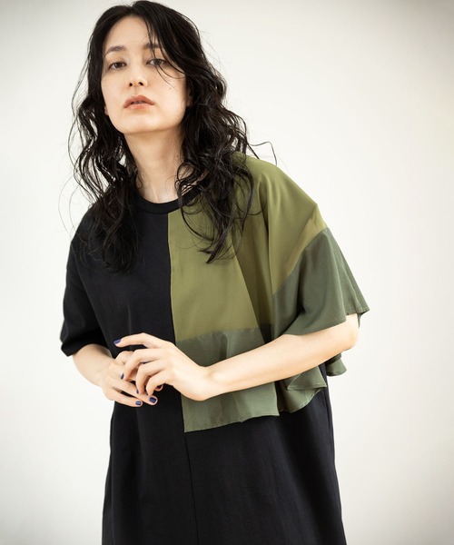 OSMOSIS(オズモーシス)の「アシンメトリーケープワンピース(ワンピース・レディース・ベージュ系その他/ブラック×カーキ/ブラック系その他・ONE SIZE)」の16枚目の写真