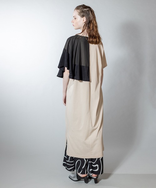 OSMOSIS(オズモーシス)の「アシンメトリーケープワンピース(ワンピース・レディース・ベージュ系その他/ブラック×カーキ/ブラック系その他・ONE SIZE)」の22枚目の写真