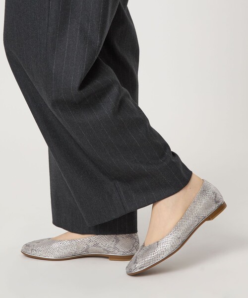 ソフトVカット フラット15↓↑（パンプス）｜ODETTE E ODILE（オデット