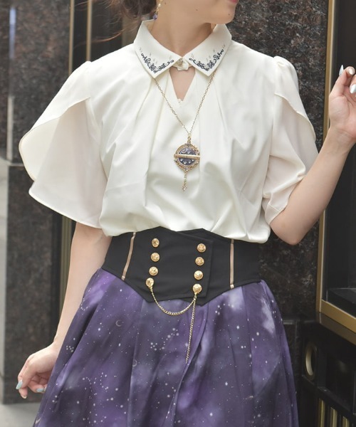 axes femme（アクシーズファム）の「ステラ刺繍ブラウス（シャツ/ブラウス・レディース・ブラック/サックスブルー/キナリ・FREE）」の2枚目の写真