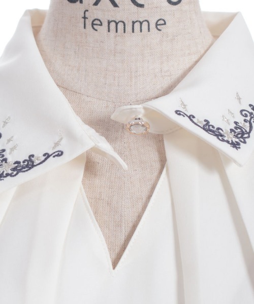 axes femme（アクシーズファム）の「ステラ刺繍ブラウス（シャツ/ブラウス・レディース・ブラック/サックスブルー/キナリ・FREE）」の7枚目の写真