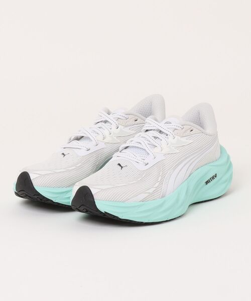 PUMA(プーマ)の「PUMA プーマ ウィメンズ ヴェロシティ ニトロ 4 ランニングシューズ(スニーカー・レディース・ブラック×ホワイト/グリーン系その他/ホワイト×グリーン・25.5cm/24.5cm/24.0cm/23.0cm/23.5cm/22.5cm/22.0cm/26.0cm/25.0cm)」の2枚目の写真