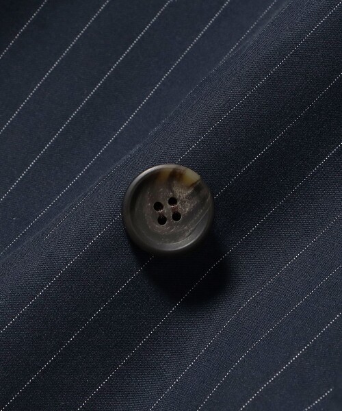 Ray BEAMS(レイビームス)の「ラペル ドット ハーフスリーブ ジャケット(テーラードジャケット・レディース・ブラック/ネイビー・0/1)」の4枚目の写真
