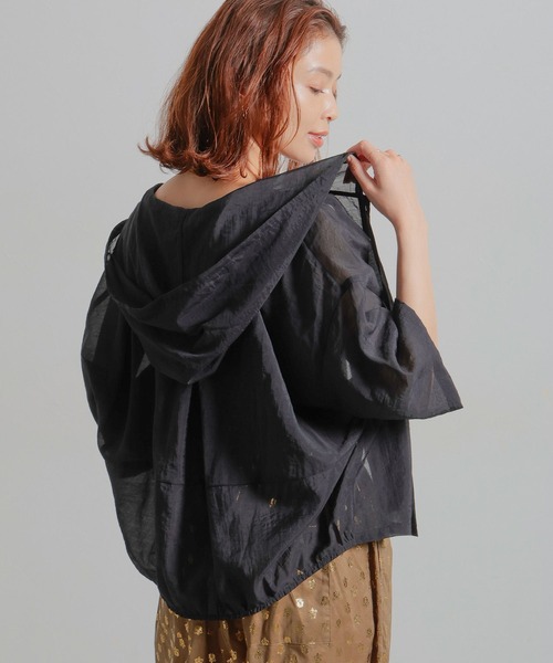 studio CLIP(スタディオクリップ)の「シアーフードシャツ(シャツ/ブラウス・レディース・ライトグレー/ブラック/アイボリー・FREE)」の21枚目の写真