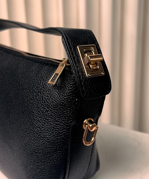 folka(フォルカ)の「7B44 2WAY リラインミニショルダーバッグ PUレザー(ハンドバッグ・レディース・ホワイト/ブラック・ONESIZE)」の13枚目の写真