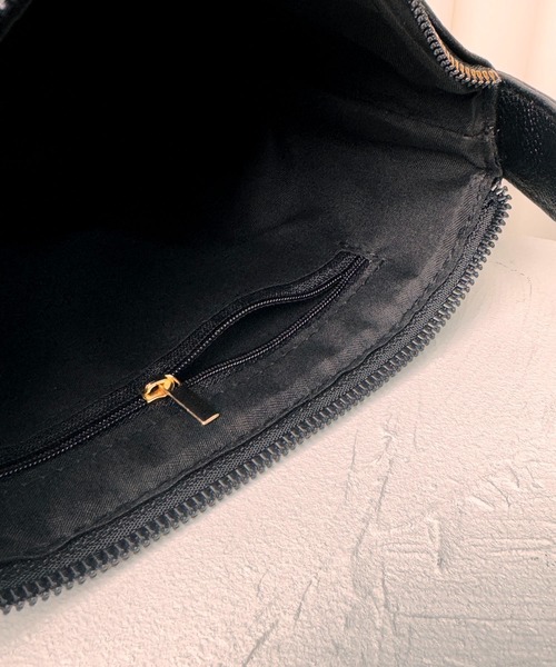 folka(フォルカ)の「7B44 2WAY リラインミニショルダーバッグ PUレザー(ハンドバッグ・レディース・ホワイト/ブラック・ONESIZE)」の16枚目の写真