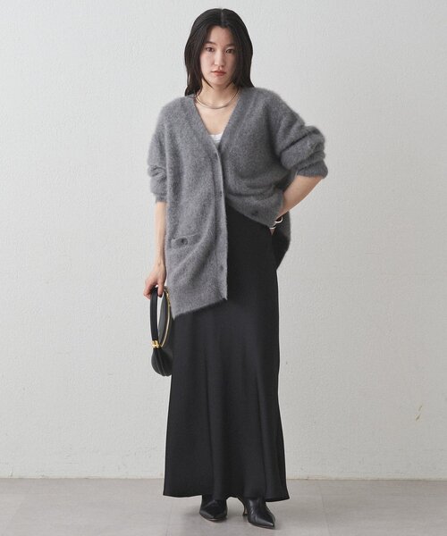 LOUNGEDRESS(ラウンジドレス)の「FURカシミヤニットカーデ(ニット/セーター・レディース・ネイビー/グレー/アイボリー・FREE)」の21枚目の写真