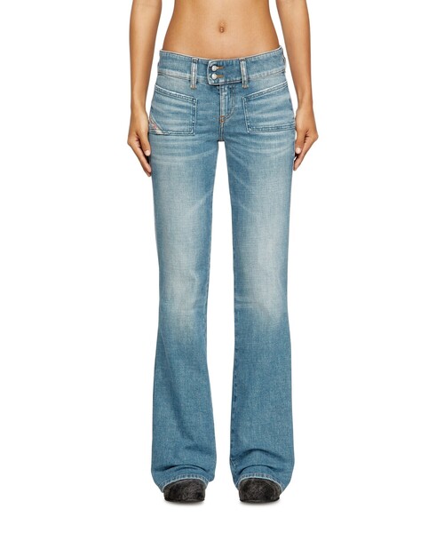DIESEL(ディーゼル)の「ウィメンズ デニムパンツ BOOTCUT D-HUSH L.28(デニムパンツ・レディース・ライトインディゴブルー・28inch/29inch/24inch/25inch/26inch/27inch/23inch/30inch)」の1枚目の写真