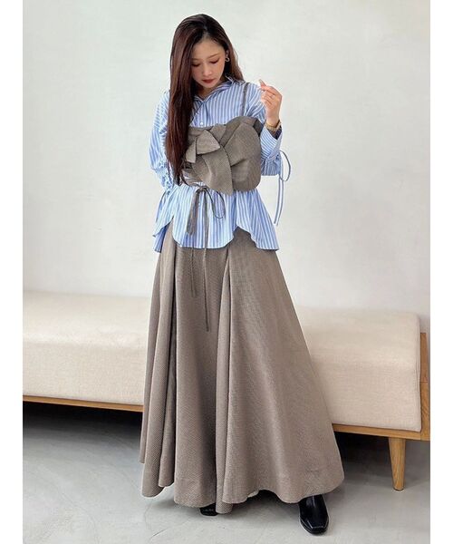 OUNNOUN（オウンノウン）の「【OUNNOUN】ドロストスリーブシャツ（シャツ/ブラウス・レディース・アイボリー/ブルー/ライトグレー・FREE）」の8枚目の写真