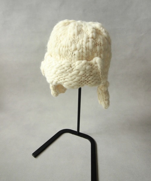 Nine Tailor（ナインテイラー）の「Nine Tailor Cockscomb Flap Cap (N-1551)（ニットキャップ/ビーニー・メンズ・ブラウン/ブラック/アイボリー・FREE）」の13枚目の写真