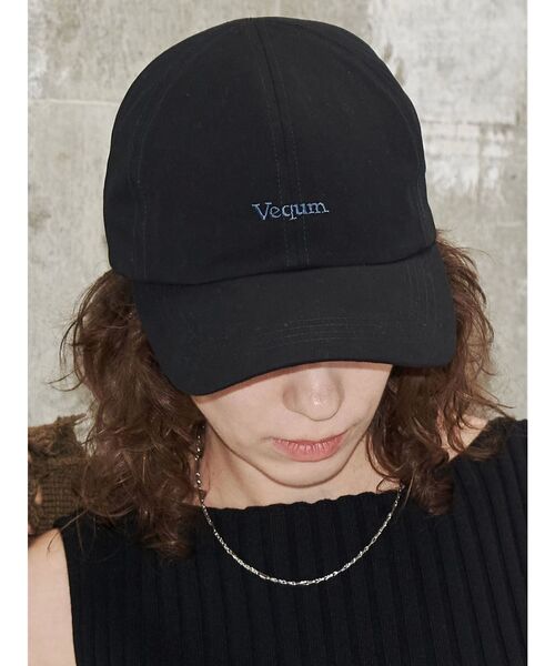 VEQUM（VEQUM）の「【VEQUM】LOGO CAP（キャップ・レディース・ベージュ/ブラック・FREE）」の2枚目の写真