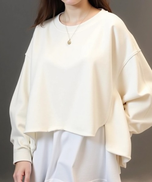 cammie（キャミー）の「レイヤード風クルーネック裾カットオフスウェットトップス（Tシャツ/カットソー・レディース・ライトグレー/ブラック/アイボリー/イエロー×グリーン・MEDIUM/LARGE）」の6枚目の写真