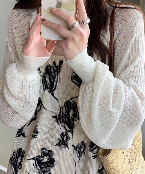 cammie(キャミー)の「レース模様ゆったりボレロ(カーディガン/ボレロ・レディース・ホワイト/ラベンダー/アイボリー/ブラック・FREE)」の2枚目の写真