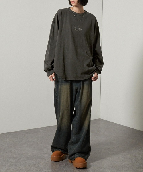 Alfred Alex（アルフレッドアレックス）の「【Alfred Alex】ヴィンテージ加工ピグメントメタルシリコンプリントオーバーサイズロンＴ（Tシャツ/カットソー・メンズ・グレイッシュブルー/ブラック/ワイン/ブラウン・M/L）」の9枚目の写真