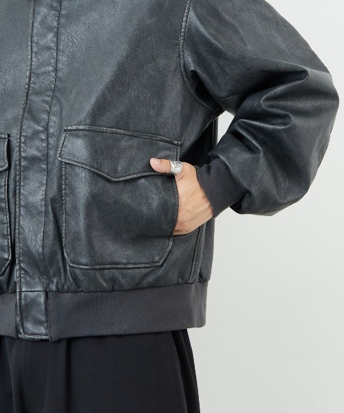 ARMY TWILL（アーミーツイル）の「[ARMY TWILL/アーミーツイル] 別注 ヴィーガンレザー A-2フライトジャケット（ブルゾン・レディース・ブラック/ベージュ/ブラウン・L/M/S）」の18枚目の写真