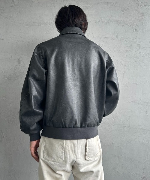 ARMY TWILL（アーミーツイル）の「[ARMY TWILL/アーミーツイル] 別注 ヴィーガンレザー A-2フライトジャケット（ブルゾン・レディース・ブラック/ベージュ/ブラウン・L/M/S）」の7枚目の写真