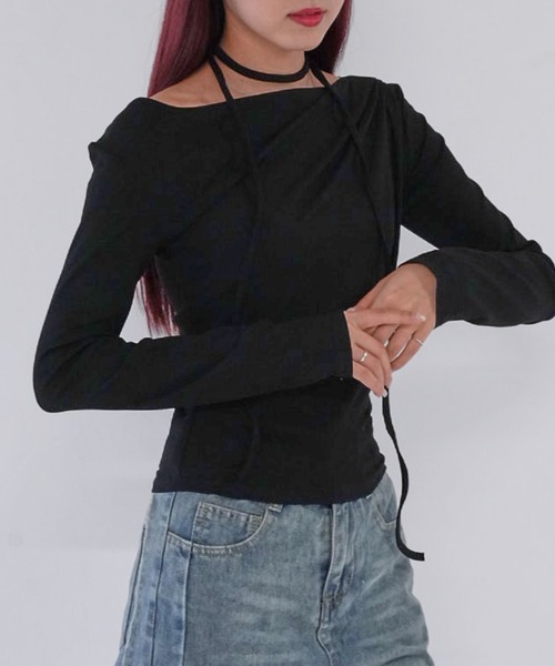 Uenui(ウニュイ)の「【 cunii 】 off shoulder rib top(Tシャツ/カットソー・レディース・グレー/ブラック/ベージュ系/レッド・FREE)」の2枚目の写真