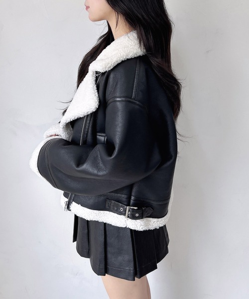 INGNI（イング）の「クロップド丈フライトジャケット（ムートンコート・レディース・ブラック系その他2/アイボリー/ブラウン系3・M）」の10枚目の写真