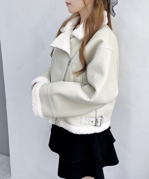 INGNI（イング）の「クロップド丈フライトジャケット（ムートンコート・レディース・ブラック系その他2/アイボリー/ブラウン系3・M）」の11枚目の写真