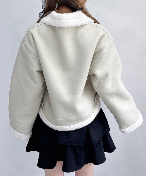 INGNI（イング）の「クロップド丈フライトジャケット（ムートンコート・レディース・ブラック系その他2/アイボリー/ブラウン系3・M）」の4枚目の写真