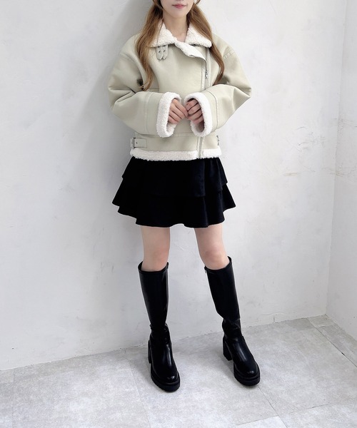 INGNI（イング）の「クロップド丈フライトジャケット（ムートンコート・レディース・ブラック系その他2/アイボリー/ブラウン系3・M）」の7枚目の写真