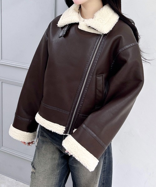 INGNI（イング）の「クロップド丈フライトジャケット（ムートンコート・レディース・ブラック系その他2/アイボリー/ブラウン系3・M）」の8枚目の写真