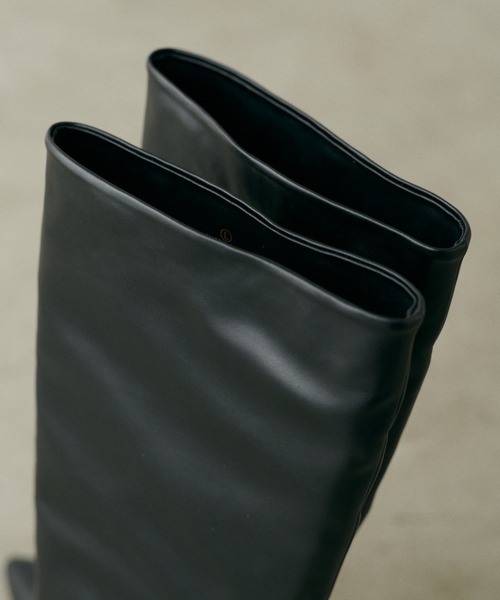 LARUTA(ラルータ)の「【LARUTA】ワイドシャフトロングブーツ(ブーツ・レディース・ブラック系その他/ブラック・LARGE/MEDIUM)」の16枚目の写真