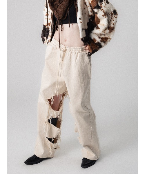 ELCHELE（エルチェレ）の「INSIDE RIPPED HOLE PANTS（スウェットパンツ・レディース・ナチュラル/ブラック・36/38）」の12枚目の写真