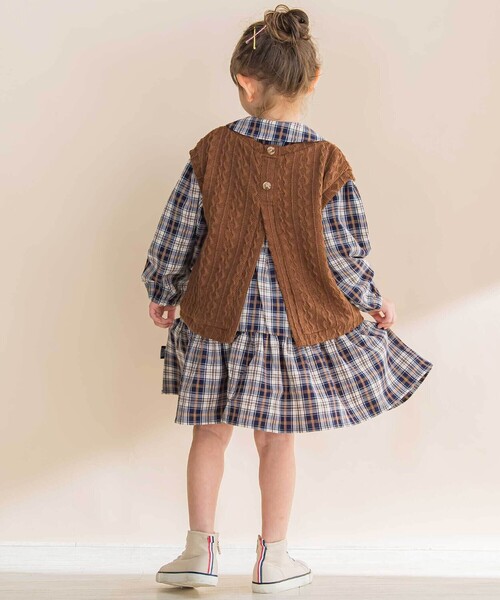 Noeil aime BeBe（ノイユエイムベベ）の「【お揃い】タータンチェックワンピース＋ケーブルジャガードベストセット（ワンピース・キッズ・レッド系その他/ブルー系その他2・120cm/110cm/130cm/100cm）」の15枚目の写真