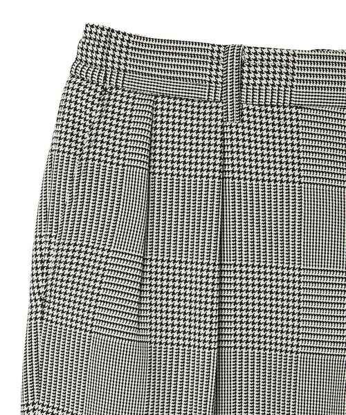 N.HOOLYWOOD COMPILE(N.ハリウッド コンパイル)の「2TUCK TROUSERS(スラックス・メンズ・ブラック系1・36/38/40)」の2枚目の写真