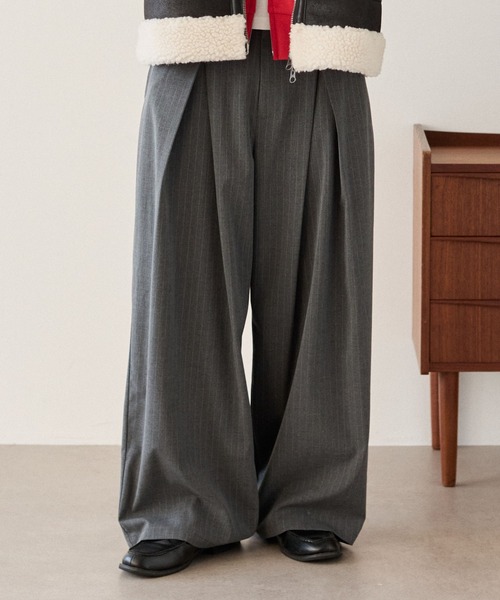 LUCY（ルーシー）の「LUCY/【25年秋冬新作】クロスタックバギースラックス（スラックス・メンズ・ブラック/グレー系その他4/ブラック系その他4・MEDIUM/LARGE）」の3枚目の写真