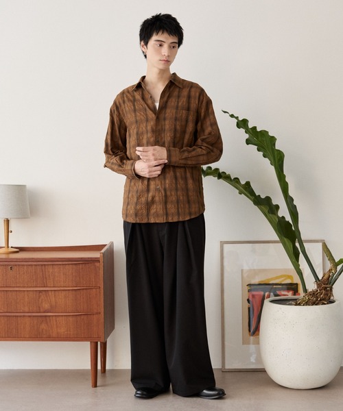 LUCY（ルーシー）の「LUCY/【25年秋冬新作】クロスタックバギースラックス（スラックス・メンズ・ブラック/グレー系その他4/ブラック系その他4・MEDIUM/LARGE）」の16枚目の写真