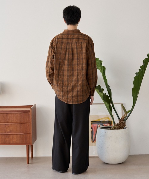 LUCY（ルーシー）の「LUCY/【25年秋冬新作】クロスタックバギースラックス（スラックス・メンズ・ブラック/グレー系その他4/ブラック系その他4・MEDIUM/LARGE）」の18枚目の写真