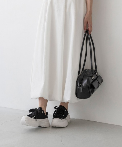 CONVERSE(コンバース)の「CONVERSE コンバース ALL STAR SURGETRAINER OX オールスター サージトレーナー 厚底スニーカー(スニーカー・レディース・ホワイト/ブラック・22.5cm/23.0cm/23.5cm/24.0cm/24.5cm/25.0cm/25.5cm/22.0cm/26.0cm)」の13枚目の写真
