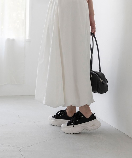 CONVERSE(コンバース)の「CONVERSE コンバース ALL STAR SURGETRAINER OX オールスター サージトレーナー 厚底スニーカー(スニーカー・レディース・ホワイト/ブラック・22.5cm/23.0cm/23.5cm/24.0cm/24.5cm/25.0cm/25.5cm/22.0cm/26.0cm)」の15枚目の写真