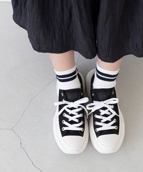 CONVERSE(コンバース)の「CONVERSE コンバース ALL STAR SURGETRAINER OX オールスター サージトレーナー 厚底スニーカー(スニーカー・レディース・ホワイト/ブラック・22.5cm/23.0cm/23.5cm/24.0cm/24.5cm/25.0cm/25.5cm/22.0cm/26.0cm)」の20枚目の写真