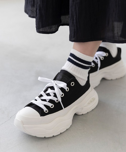 CONVERSE(コンバース)の「CONVERSE コンバース ALL STAR SURGETRAINER OX オールスター サージトレーナー 厚底スニーカー(スニーカー・レディース・ホワイト/ブラック・22.5cm/23.0cm/23.5cm/24.0cm/24.5cm/25.0cm/25.5cm/22.0cm/26.0cm)」の21枚目の写真