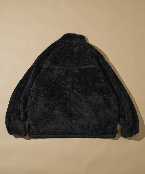 リラックスフィット ワンポイントロゴ リバーシブル ナイロン フリース