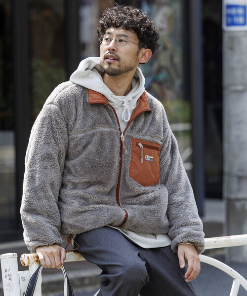 FREAK'S STORE(フリークスストア)の「リラックスフィット ワンポイントロゴ リバーシブル ナイロン フリースジャケット /ナイロンジャケット ボアジャケット(ブルゾン・メンズ・ブラック/オリーブ/ベージュ/ネイビー/オレンジ・SMALL/LARGE/MEDIUM)」の7枚目の写真