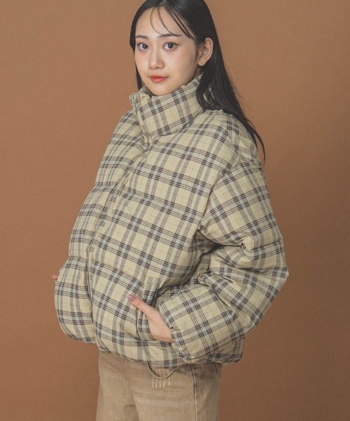 3.3 Field Trip （3.3フィールドトリップ）の「3.3 Field Trip／アソートパファージャケット（ダウンジャケット/コート・レディース・ベージュ/ブラック×ホワイト/ブラック×グリーン/ブラック・MEDIUM）」の17枚目の写真