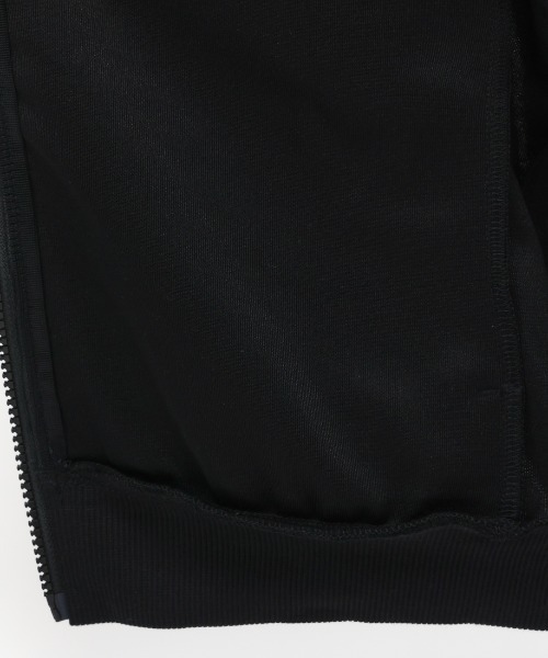 PUMA(プーマ)の「プーマ PUMA CORE HERITAGE MX トラック JKT_(ジャージ・レディース・グリーン/ブラック/チャコールグレー・M/L)」の15枚目の写真