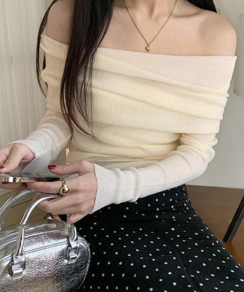 Miniministore(ミニミニストア)の「ワイドオフショルダーニットトップス肩出し(ニット/セーター・レディース・ブラック/ダークグレー/アイボリー/ライトブルー・FREE)」の1枚目の写真