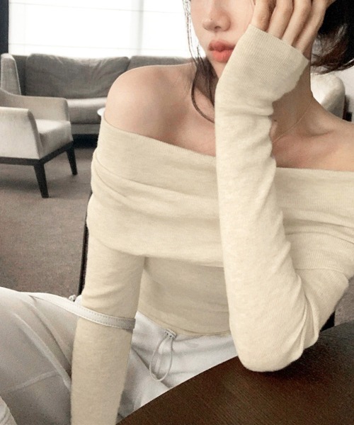 Miniministore(ミニミニストア)の「ワイドオフショルダーニットトップス肩出し(ニット/セーター・レディース・ブラック/ダークグレー/アイボリー/ライトブルー・FREE)」の17枚目の写真