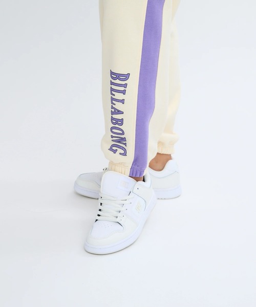 BILLABONG(ビラボン)の「BILLABONG レディース SINCE73 SWEAT LONG P セットアップボトムス 【2025年秋冬モデル】 @autumn /ビラボンセットアップ対応ウエストゴム裏起毛サイドラインロゴスウェットパンツ(スウェットパンツ・レディース・アイボリー・MEDIUM/LARGE)」の3枚目の写真